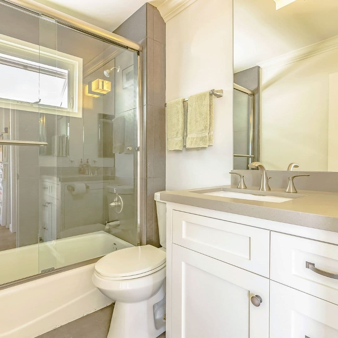 bigstock-Square-Bathtub-And-Shower-With-305039815.jpg